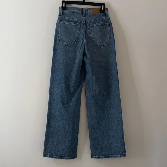 The Perfect Vintage Wide-Leg Jean in Heathcote Wash - Picture 3 of 5